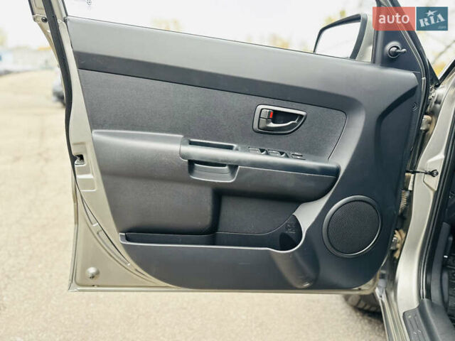 Серый Киа Soul, объемом двигателя 1.6 л и пробегом 18 тыс. км за 10500 $, фото 14 на Automoto.ua