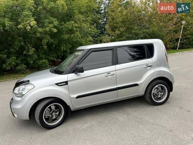 Серый Киа Soul, объемом двигателя 1.6 л и пробегом 275 тыс. км за 5999 $, фото 30 на Automoto.ua