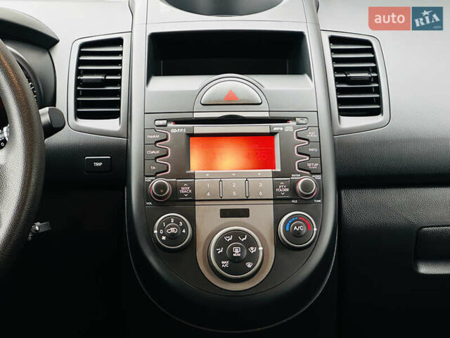 Сірий Кіа Soul, об'ємом двигуна 1.6 л та пробігом 18 тис. км за 9999 $, фото 26 на Automoto.ua