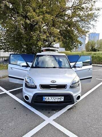 Серый Киа Soul, объемом двигателя 1.59 л и пробегом 184 тыс. км за 8500 $, фото 1 на Automoto.ua