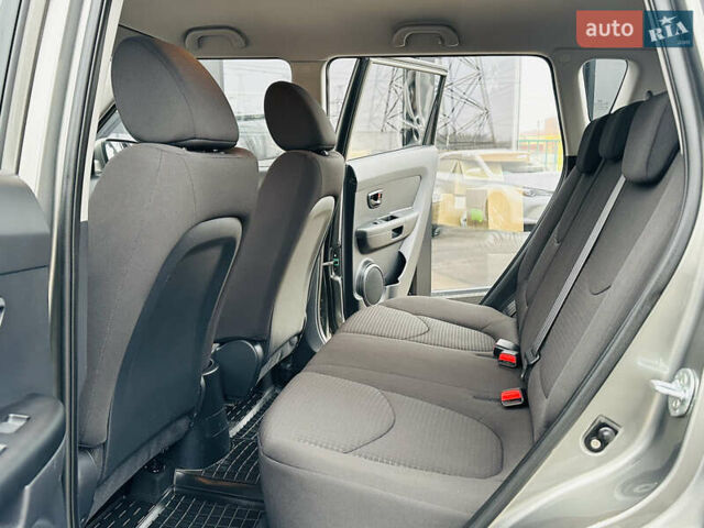 Сірий Кіа Soul, об'ємом двигуна 1.6 л та пробігом 18 тис. км за 9999 $, фото 20 на Automoto.ua