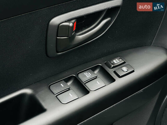 Сірий Кіа Soul, об'ємом двигуна 1.6 л та пробігом 18 тис. км за 9999 $, фото 37 на Automoto.ua