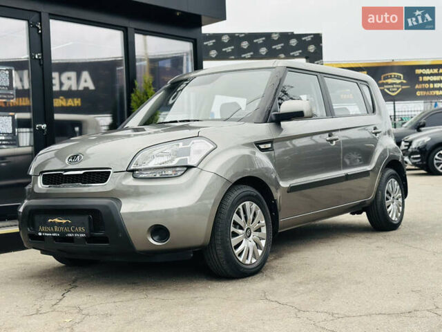 Серый Киа Soul, объемом двигателя 1.6 л и пробегом 18 тыс. км за 10500 $, фото 5 на Automoto.ua