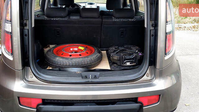 Серый Киа Soul, объемом двигателя 1.6 л и пробегом 109 тыс. км за 8300 $, фото 21 на Automoto.ua