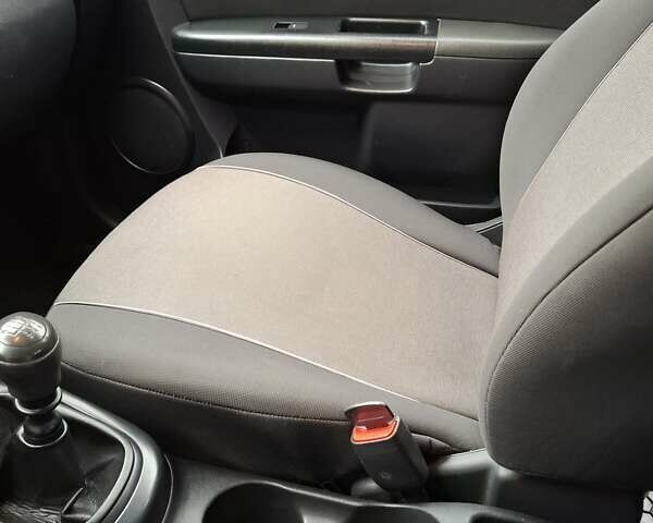 Сірий Кіа Soul, об'ємом двигуна 1.59 л та пробігом 86 тис. км за 6900 $, фото 62 на Automoto.ua