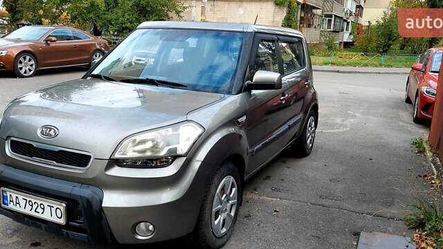 Серый Киа Soul, объемом двигателя 1.6 л и пробегом 109 тыс. км за 8300 $, фото 11 на Automoto.ua