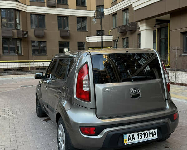 Серый Киа Soul, объемом двигателя 1.59 л и пробегом 203 тыс. км за 7500 $, фото 10 на Automoto.ua