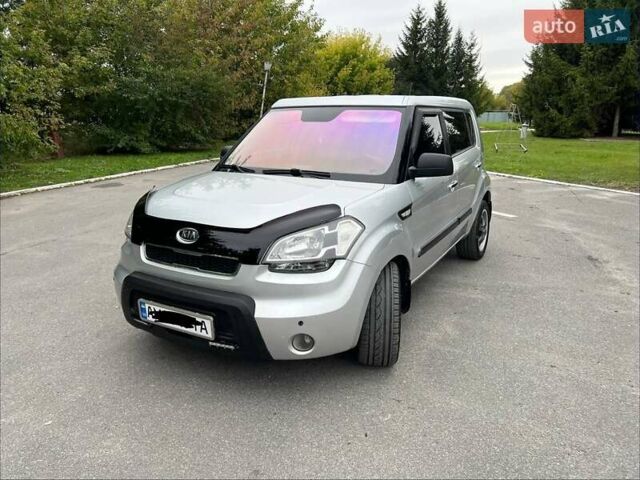Серый Киа Soul, объемом двигателя 1.6 л и пробегом 275 тыс. км за 5999 $, фото 39 на Automoto.ua