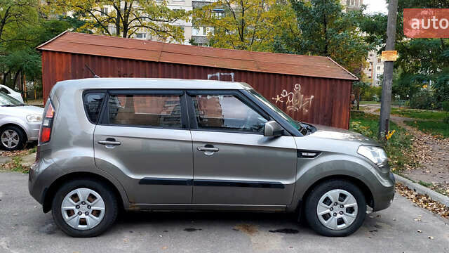Серый Киа Soul, объемом двигателя 1.6 л и пробегом 109 тыс. км за 8300 $, фото 16 на Automoto.ua