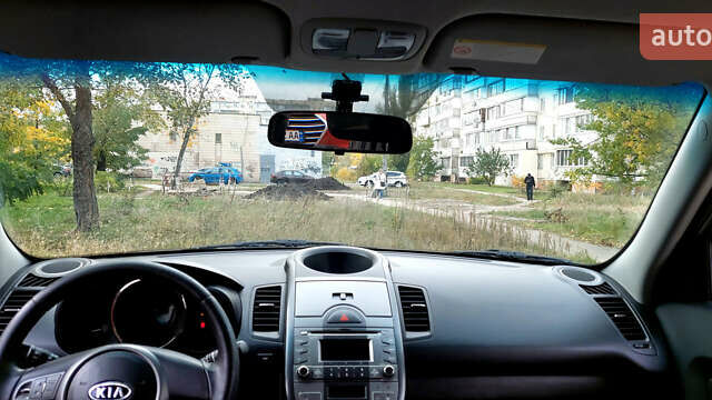 Серый Киа Soul, объемом двигателя 1.6 л и пробегом 109 тыс. км за 8300 $, фото 26 на Automoto.ua