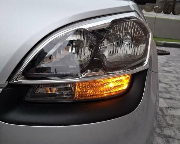 Сірий Кіа Soul, об'ємом двигуна 1.59 л та пробігом 86 тис. км за 6900 $, фото 28 на Automoto.ua