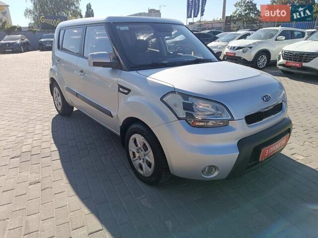 Серый Киа Soul, объемом двигателя 1.6 л и пробегом 279 тыс. км за 5850 $, фото 1 на Automoto.ua