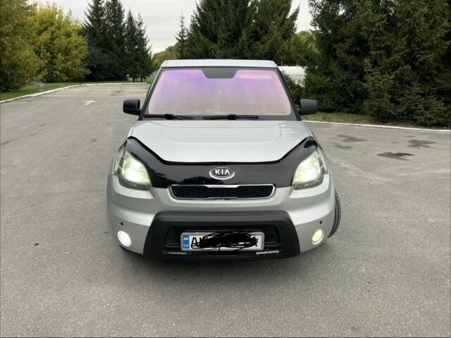Серый Киа Soul, объемом двигателя 1.6 л и пробегом 275 тыс. км за 5999 $, фото 2 на Automoto.ua
