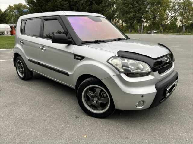 Серый Киа Soul, объемом двигателя 1.6 л и пробегом 275 тыс. км за 5999 $, фото 22 на Automoto.ua