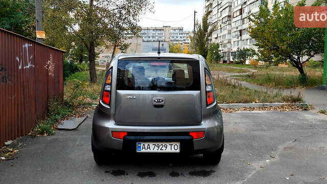 Серый Киа Soul, объемом двигателя 1.6 л и пробегом 109 тыс. км за 8300 $, фото 18 на Automoto.ua