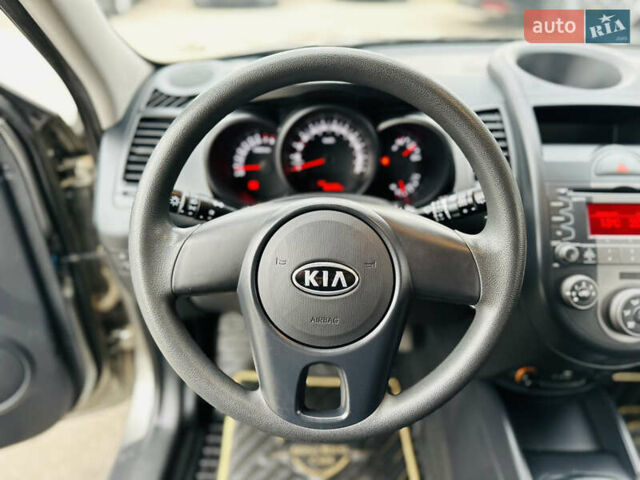 Серый Киа Soul, объемом двигателя 1.6 л и пробегом 18 тыс. км за 10500 $, фото 26 на Automoto.ua