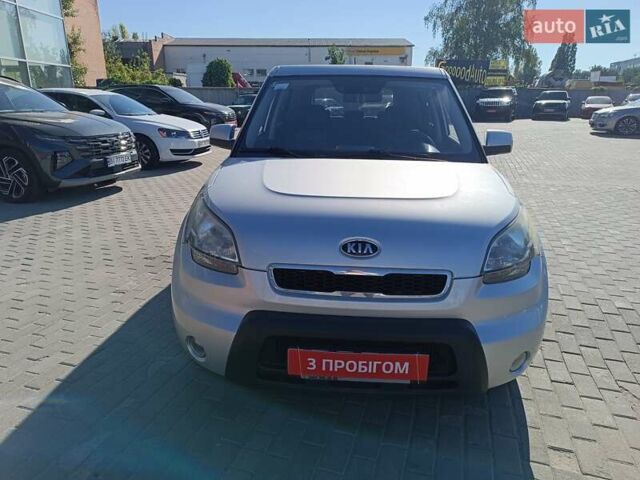 Серый Киа Soul, объемом двигателя 1.6 л и пробегом 279 тыс. км за 5850 $, фото 2 на Automoto.ua