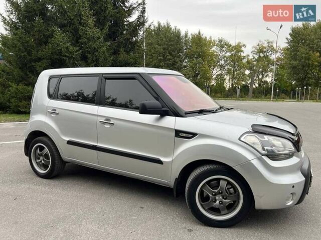 Серый Киа Soul, объемом двигателя 1.6 л и пробегом 275 тыс. км за 5999 $, фото 4 на Automoto.ua