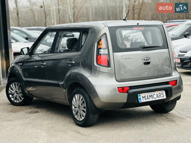 Сірий Кіа Soul, об'ємом двигуна 1.6 л та пробігом 18 тис. км за 9999 $, фото 13 на Automoto.ua