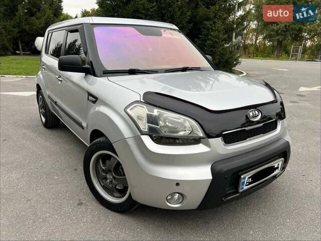 Серый Киа Soul, объемом двигателя 1.6 л и пробегом 275 тыс. км за 5999 $, фото 23 на Automoto.ua
