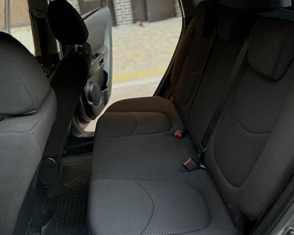 Серый Киа Soul, объемом двигателя 1.59 л и пробегом 203 тыс. км за 7500 $, фото 23 на Automoto.ua