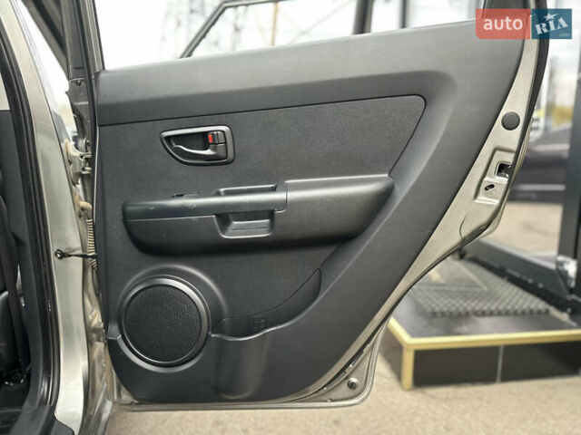 Серый Киа Soul, объемом двигателя 1.6 л и пробегом 18 тыс. км за 10500 $, фото 21 на Automoto.ua