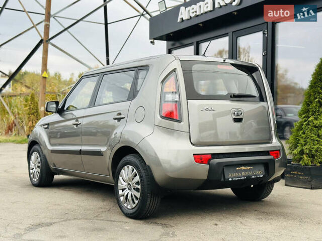 Серый Киа Soul, объемом двигателя 1.6 л и пробегом 18 тыс. км за 10500 $, фото 11 на Automoto.ua