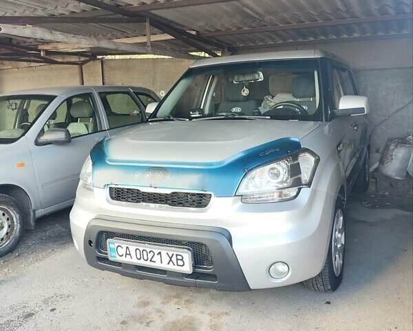 Серый Киа Soul, объемом двигателя 1.58 л и пробегом 209 тыс. км за 7800 $, фото 15 на Automoto.ua
