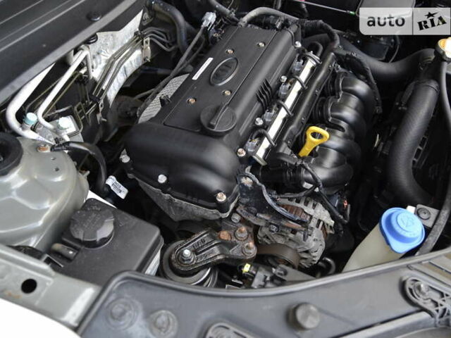 Сірий Кіа Soul, об'ємом двигуна 1.6 л та пробігом 114 тис. км за 7800 $, фото 20 на Automoto.ua