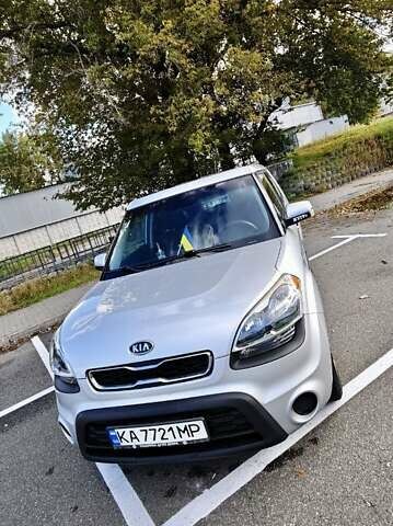 Серый Киа Soul, объемом двигателя 1.59 л и пробегом 184 тыс. км за 8500 $, фото 4 на Automoto.ua