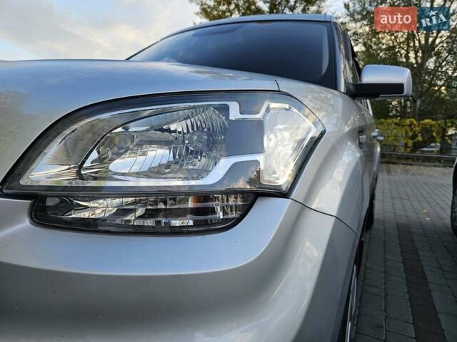 Серый Киа Soul, объемом двигателя 1.6 л и пробегом 114 тыс. км за 8300 $, фото 7 на Automoto.ua