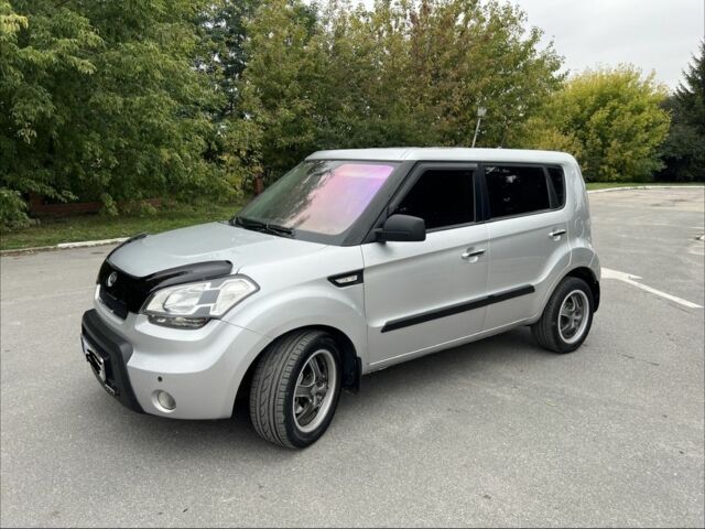 Серый Киа Soul, объемом двигателя 1.6 л и пробегом 275 тыс. км за 5999 $, фото 7 на Automoto.ua