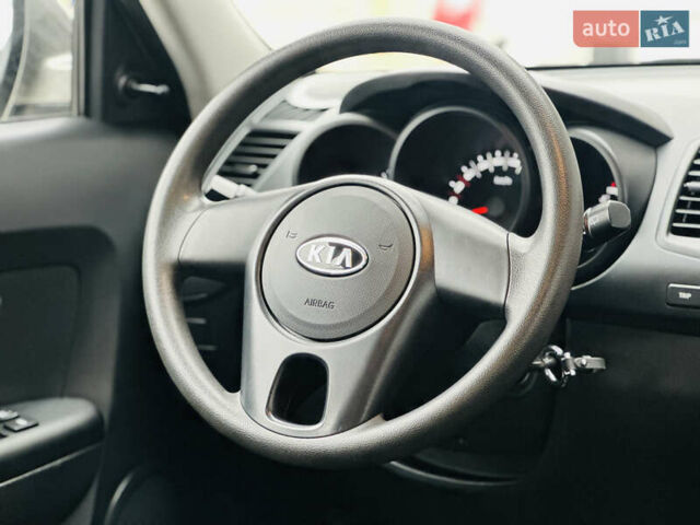 Сірий Кіа Soul, об'ємом двигуна 1.6 л та пробігом 18 тис. км за 9999 $, фото 25 на Automoto.ua