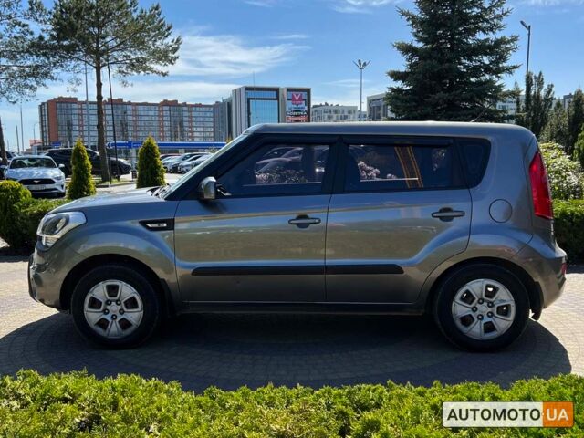 Серый Киа Soul, объемом двигателя 1.6 л и пробегом 122 тыс. км за 9300 $, фото 3 на Automoto.ua