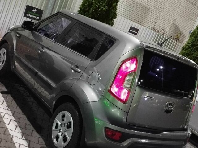 Серый Киа Soul, объемом двигателя 1.6 л и пробегом 127 тыс. км за 7500 $, фото 1 на Automoto.ua