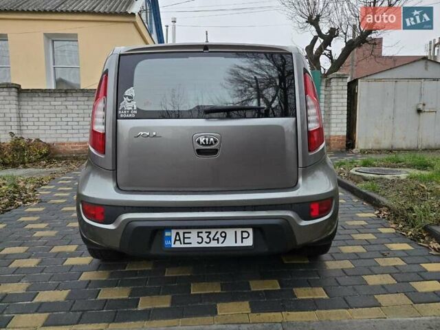 Серый Киа Soul, объемом двигателя 1.59 л и пробегом 127 тыс. км за 7500 $, фото 2 на Automoto.ua