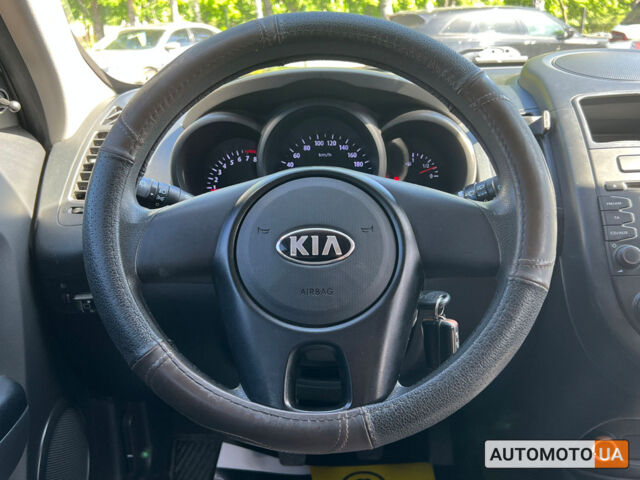 Серый Киа Soul, объемом двигателя 1.6 л и пробегом 122 тыс. км за 9300 $, фото 11 на Automoto.ua