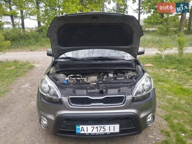 Серый Киа Soul, объемом двигателя 1.6 л и пробегом 179 тыс. км за 7900 $, фото 9 на Automoto.ua