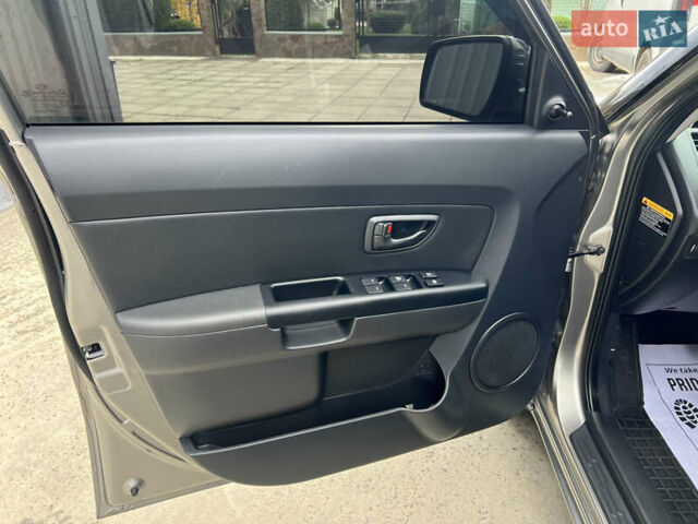 Киа Soul 2013 в Трускавце на Automoto.ua Серый Киа Soul, объемом двигателя 1.59 л и пробегом 141 тыс. км за 7400 $, фото 14 на Automoto.ua