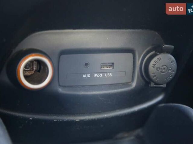 Серый Киа Soul, объемом двигателя 1.59 л и пробегом 154 тыс. км за 7900 $, фото 18 на Automoto.ua