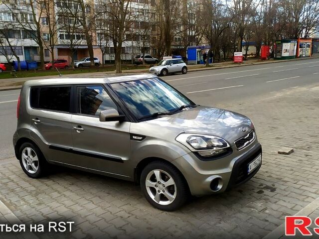 Сірий Кіа Soul, об'ємом двигуна 1.6 л та пробігом 224 тис. км за 8300 $, фото 2 на Automoto.ua