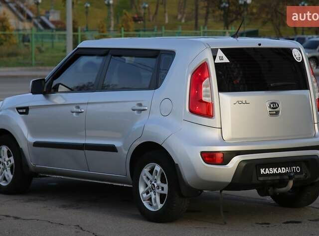Серый Киа Soul, объемом двигателя 1.59 л и пробегом 154 тыс. км за 7900 $, фото 3 на Automoto.ua