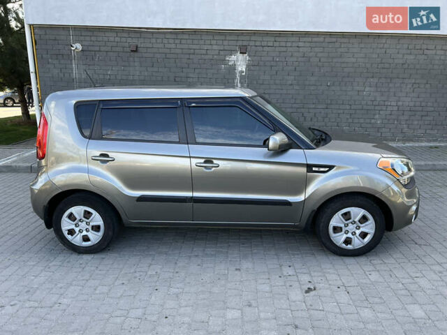 Сірий Кіа Soul, об'ємом двигуна 1.59 л та пробігом 152 тис. км за 8400 $, фото 9 на Automoto.ua