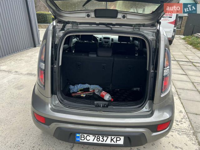 Киа Soul 2013 в Трускавце на Automoto.ua Серый Киа Soul, объемом двигателя 1.59 л и пробегом 141 тыс. км за 7400 $, фото 23 на Automoto.ua