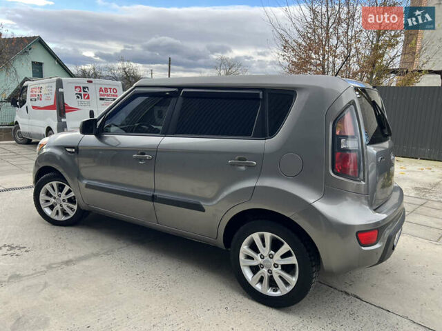 Киа Soul 2013 в Трускавце на Automoto.ua Серый Киа Soul, объемом двигателя 1.59 л и пробегом 141 тыс. км за 7400 $, фото 3 на Automoto.ua