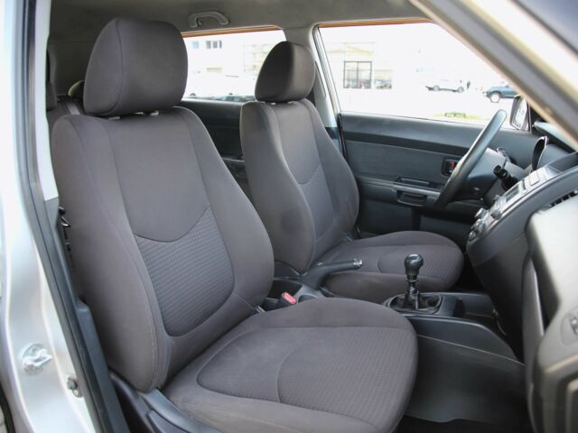 Серый Киа Soul, объемом двигателя 1.6 л и пробегом 154 тыс. км за 7900 $, фото 9 на Automoto.ua