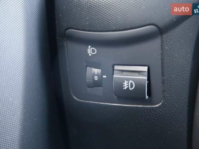 Серый Киа Soul, объемом двигателя 1.59 л и пробегом 154 тыс. км за 7900 $, фото 21 на Automoto.ua