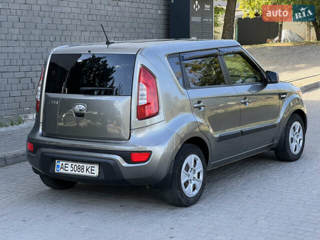 Сірий Кіа Soul, об'ємом двигуна 1.59 л та пробігом 152 тис. км за 8400 $, фото 4 на Automoto.ua
