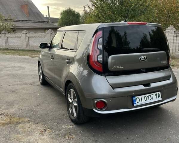 Серый Киа Soul, объемом двигателя 0 л и пробегом 95 тыс. км за 6800 $, фото 21 на Automoto.ua