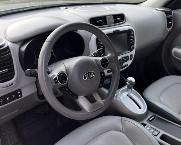 Серый Киа Soul, объемом двигателя 0 л и пробегом 95 тыс. км за 6800 $, фото 1 на Automoto.ua